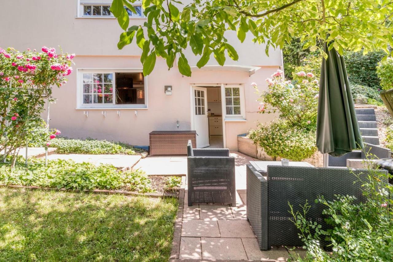 Villa-Doerr 100 M² + 1500M² Garten Woerrstadt Экстерьер фото